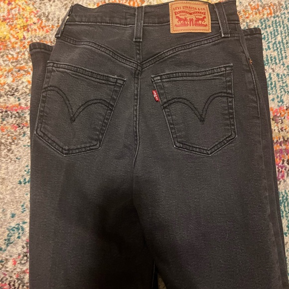 Levi’s ribcage boot jeans - Picture 4 of 4